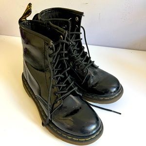 Kids Dr. Martens patent leather size 13 kids